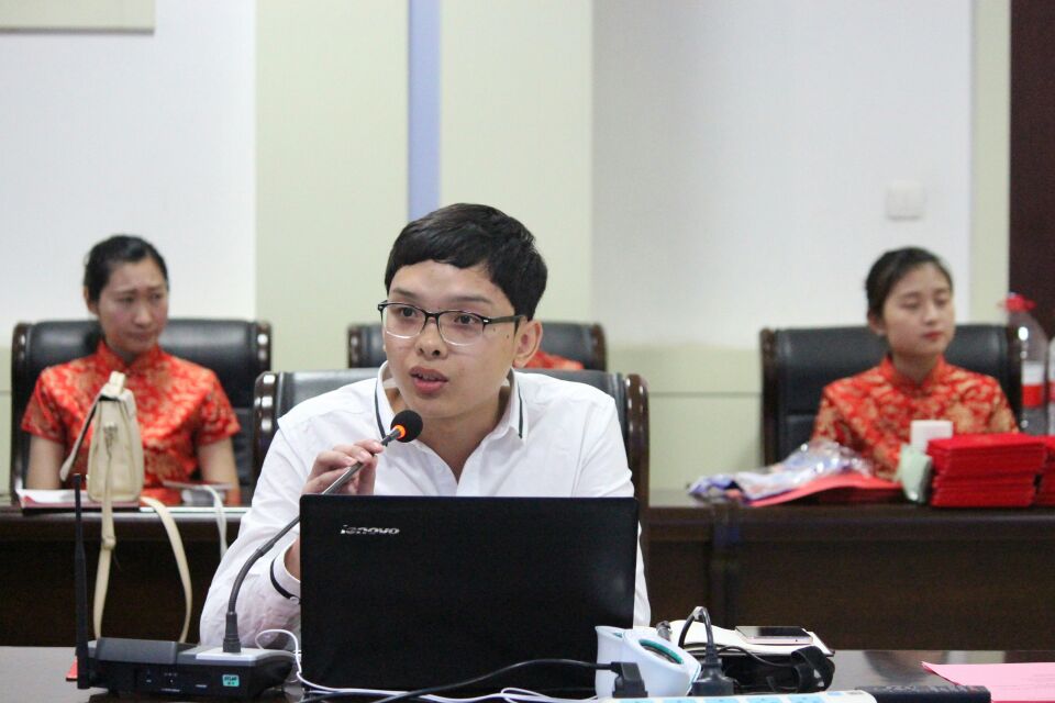 Cache_341eb10b5bf86b3d..jpg